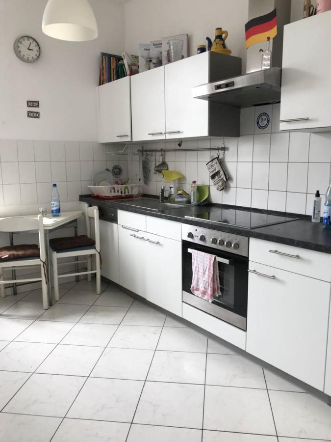 Von Privat, Grosses Zimmer Sehr Zentral In Bad Homburg Stadtmitte Bad Homburg vor der Höhe Exterior foto